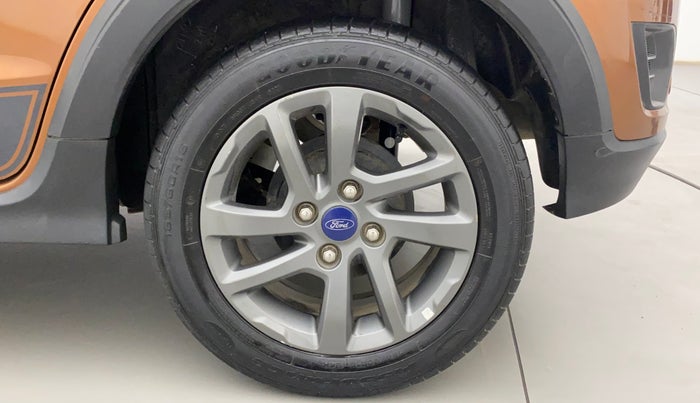 2019 Ford FREESTYLE TITANIUM PLUS 1.2 PETROL, Petrol, Manual, 86,952 km, Left Rear Wheel