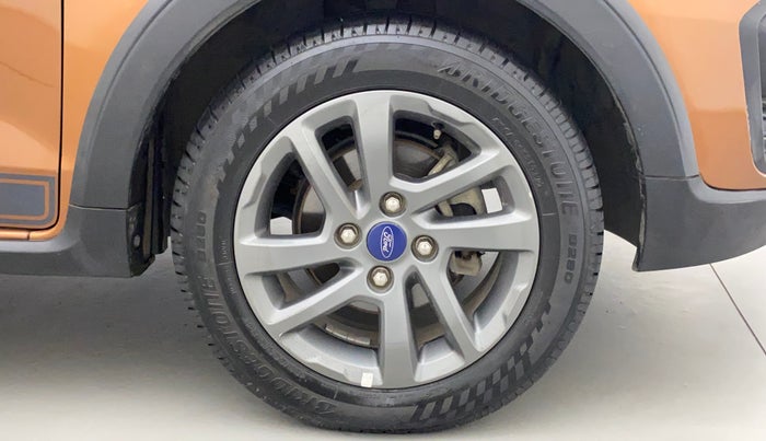 2019 Ford FREESTYLE TITANIUM PLUS 1.2 PETROL, Petrol, Manual, 86,952 km, Right Front Wheel