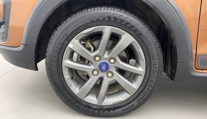 2019 Ford FREESTYLE TITANIUM PLUS 1.2 PETROL, Petrol, Manual, 86,952 km, Left Front Wheel