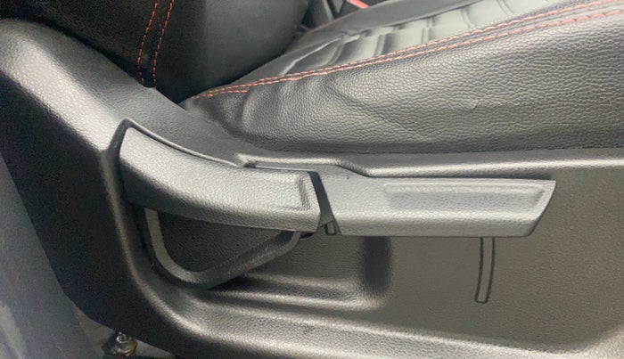 2021 KIA SONET HTX 1.5 AT, Diesel, Automatic, 46,595 km, Driver Side Adjustment Panel