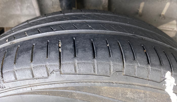 2018 Tata Tiago XT PETROL, Petrol, Manual, 61,426 km, Right Rear Tyre Tread