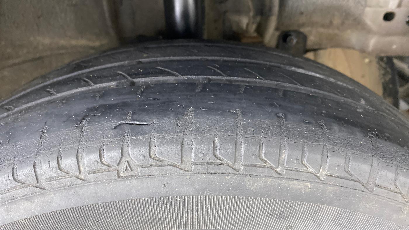 2018 Tata Tiago XT PETROL, Petrol, Manual, 61,426 km, Right Front Tyre Tread