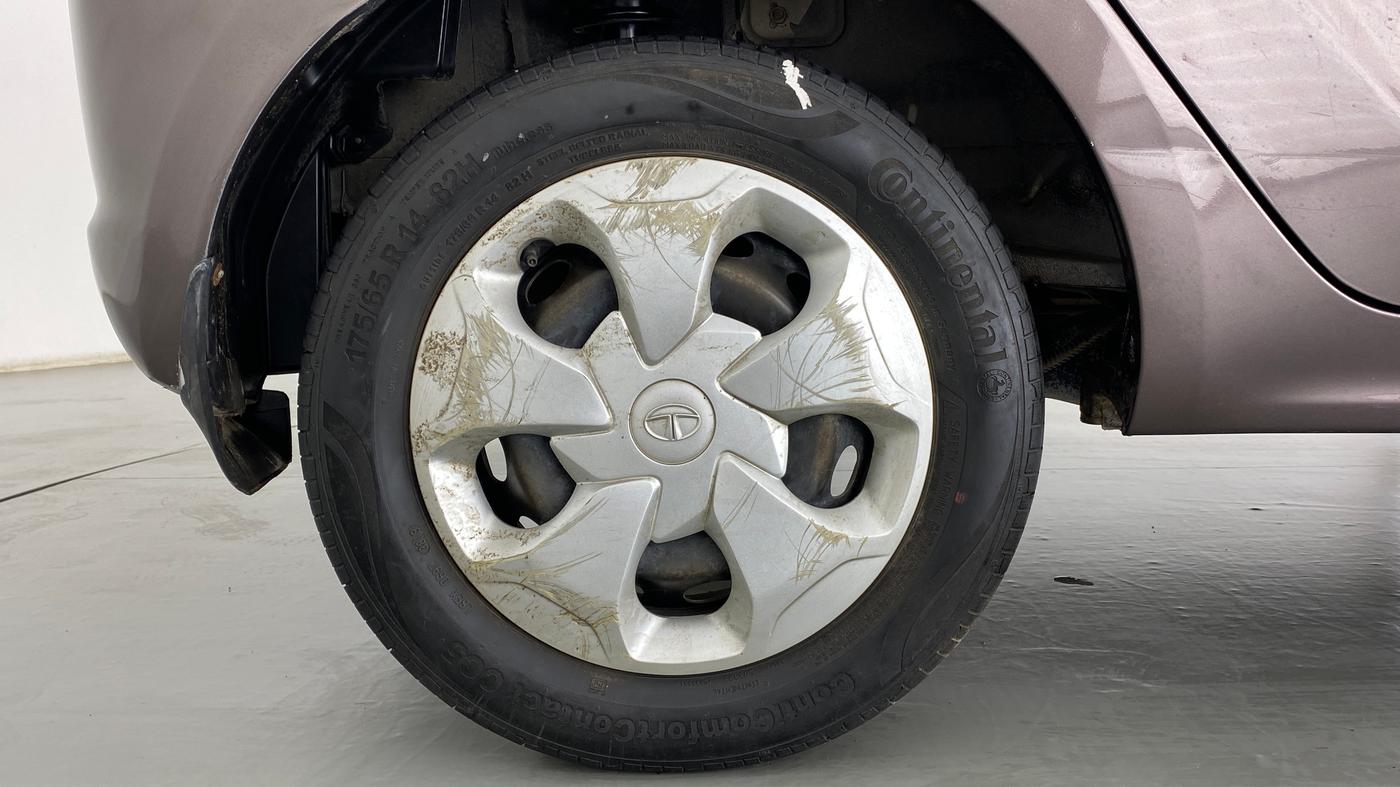2018 Tata Tiago XT PETROL, Petrol, Manual, 61,426 km, Right Rear Wheel