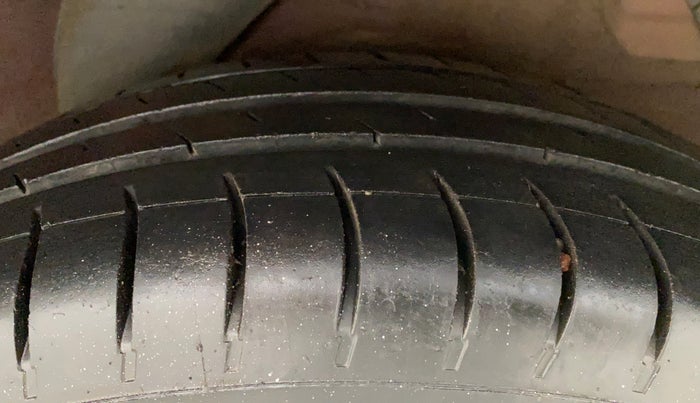 2013 Hyundai i20 MAGNA (O) 1.2, Petrol, Manual, 96,260 km, Left Rear Tyre Tread