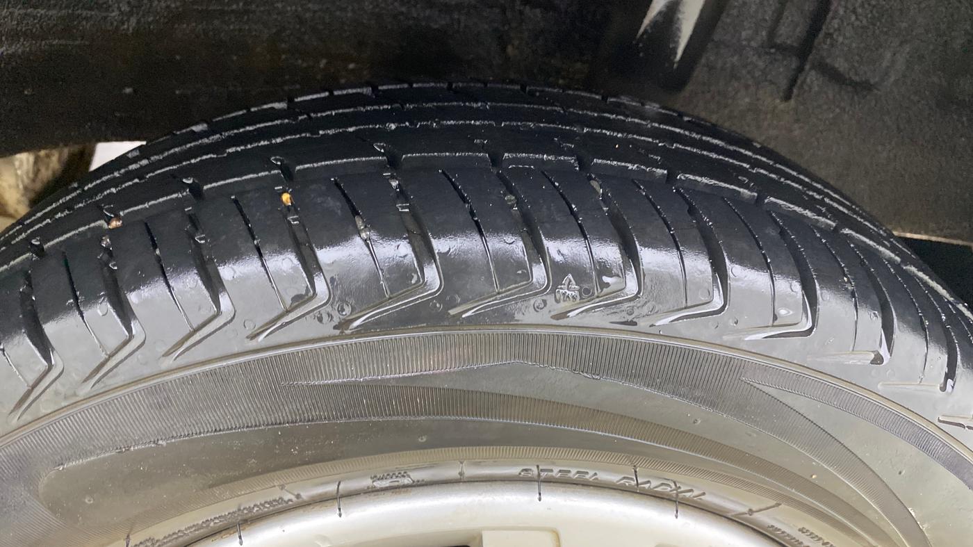 2016 Renault Kwid RXT 0.8, Petrol, Manual, 58,845 km, Left Rear Tyre Tread