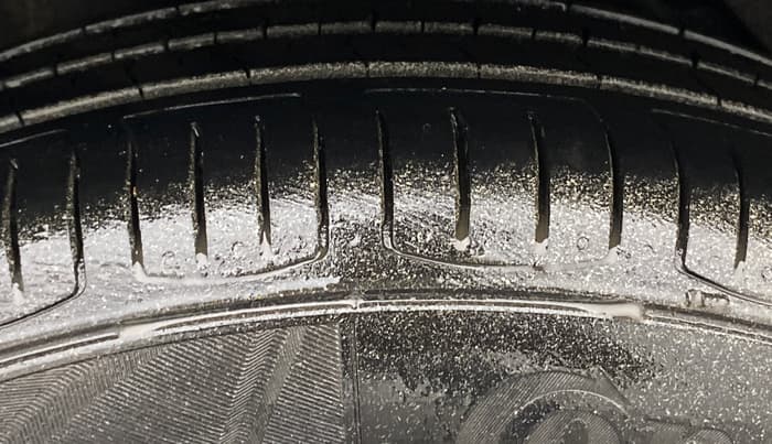 2016 Ford Figo Aspire TITANIUM 1.5 PETROL AT, Petrol, Automatic, 50,330 km, Right Rear Tyre Tread
