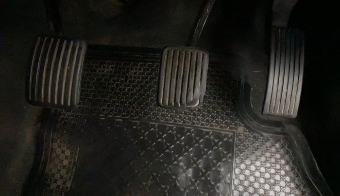 2014 Hyundai Xcent S 1.2, Petrol, Manual, 37,575 km, Pedals