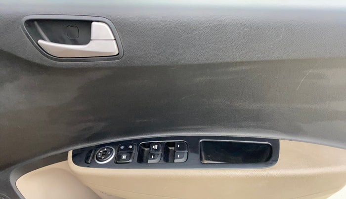 2014 Hyundai Xcent S 1.2, Petrol, Manual, 37,575 km, Driver Side Door Panels Control