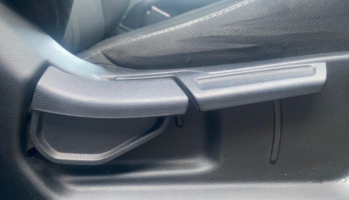 2021 Hyundai VENUE SX 1.0 TURBO IMT, Petrol, Manual, 43,243 km, Driver Side Adjustment Panel