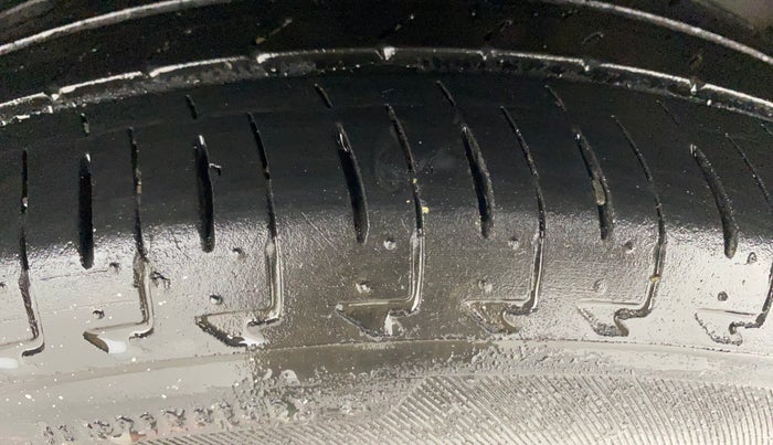 2016 Honda Jazz 1.2L I-VTEC V AT, Petrol, Automatic, 42,478 km, Left Rear Tyre Tread