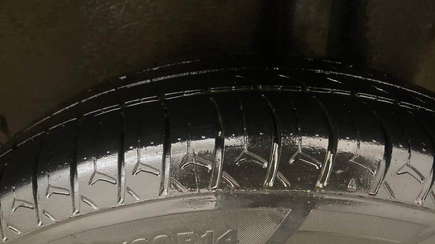 2015 Maruti Ritz VXI, Petrol, Manual, 1,33,317 km, Left Rear Tyre Tread