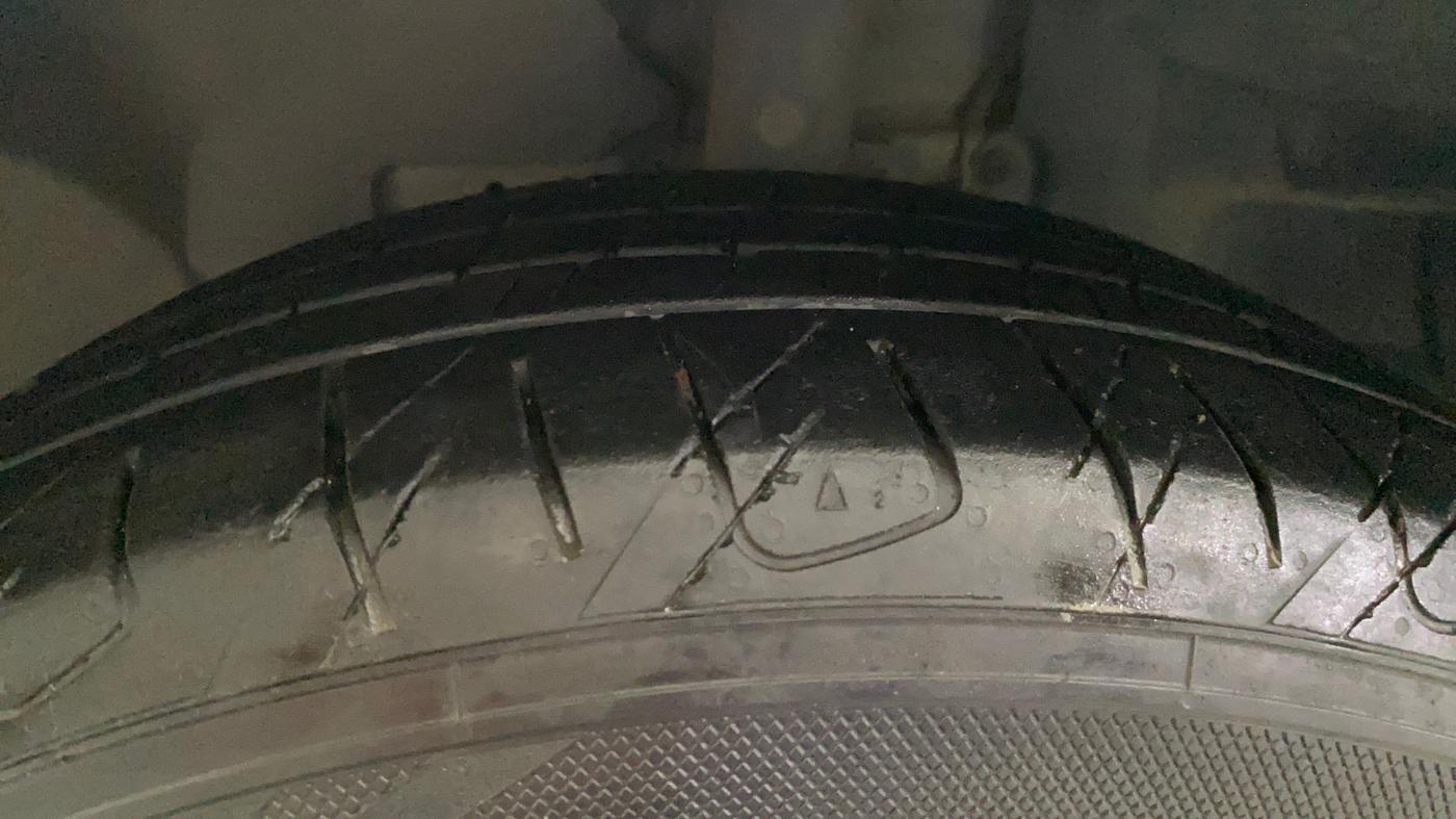 2020 Ford Ecosport TITANIUM + 1.5L PETROL AT, Petrol, Automatic, 77,210 km, Left Front Tyre Tread