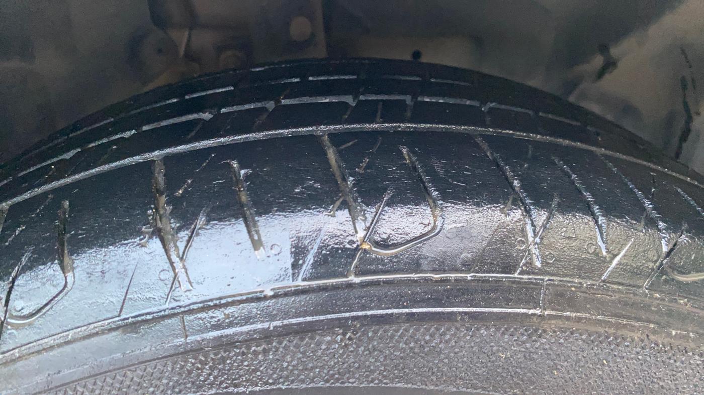 2020 Ford Ecosport TITANIUM + 1.5L PETROL AT, Petrol, Automatic, 77,210 km, Right Front Tyre Tread