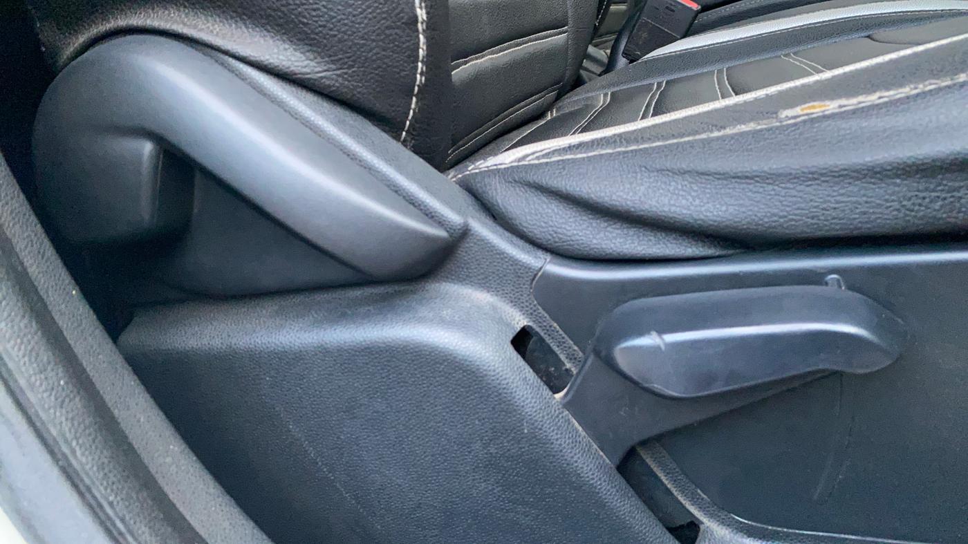 2020 Ford Ecosport TITANIUM + 1.5L PETROL AT, Petrol, Automatic, 77,210 km, Driver Side Adjustment Panel