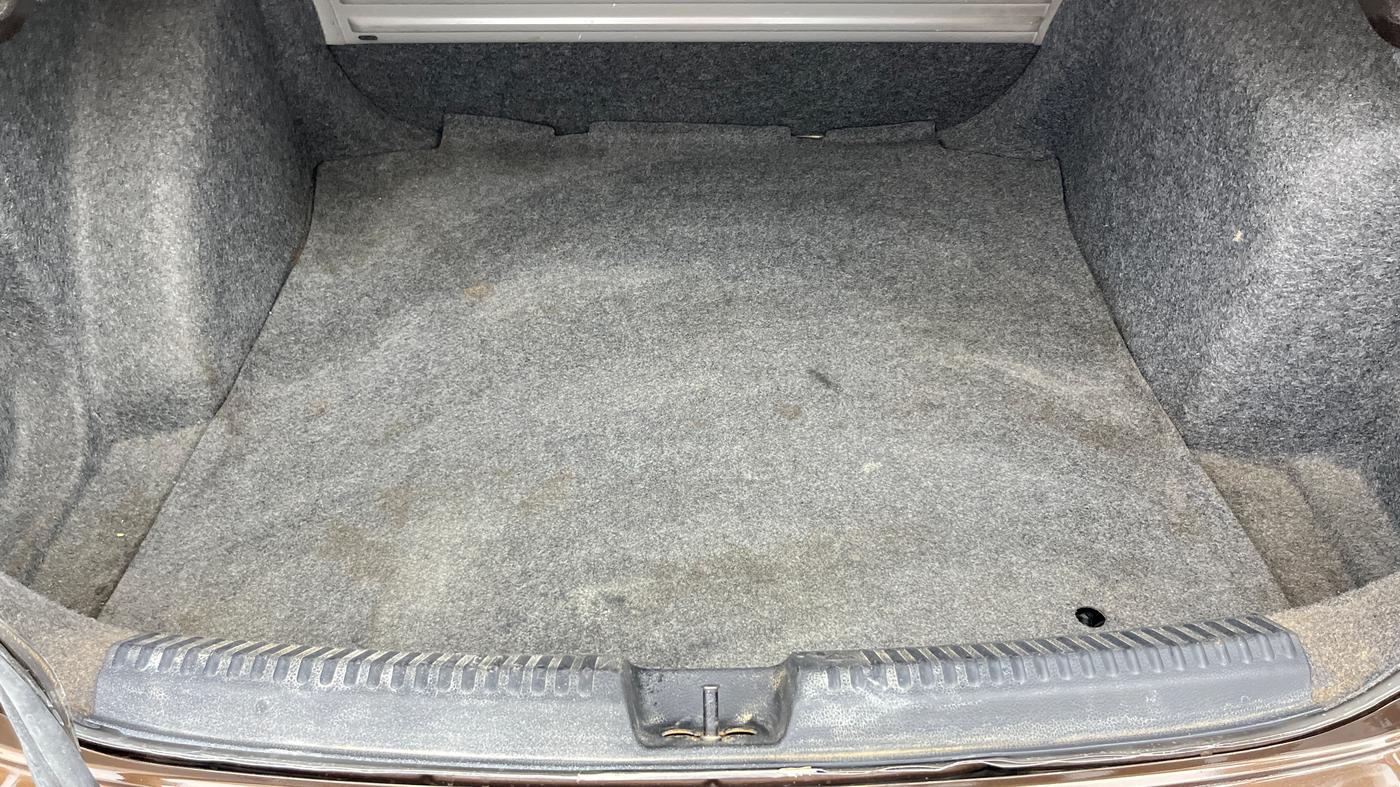 2015 Volkswagen Vento HIGHLINE PETROL AT, Petrol, Automatic, 76,859 km, Boot Inside