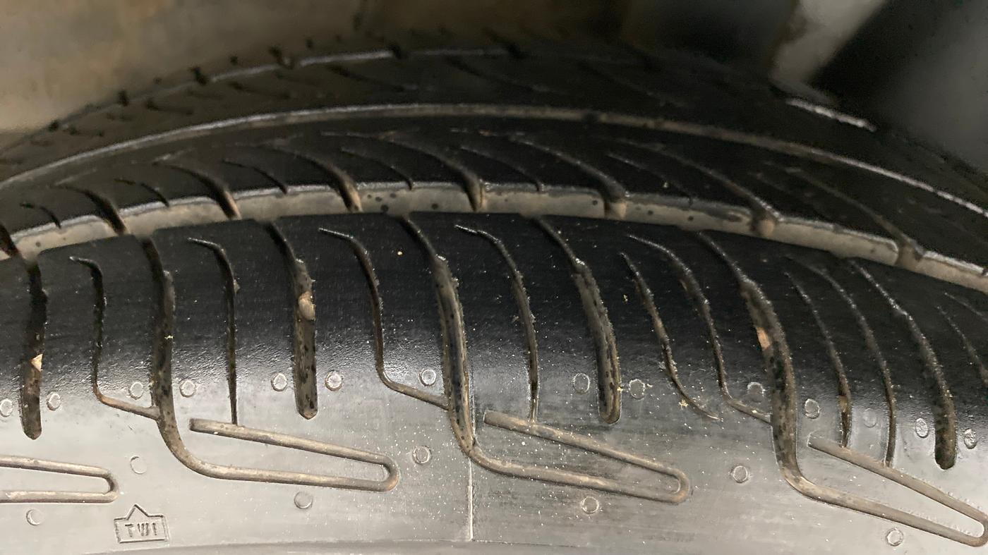 2018 Hyundai Xcent SX 1.2, Petrol, Manual, 38,601 km, Left Rear Tyre Tread