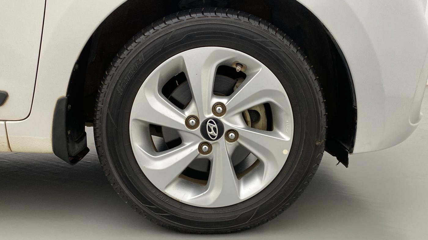 2018 Hyundai Xcent SX 1.2, Petrol, Manual, 38,601 km, Right Front Wheel