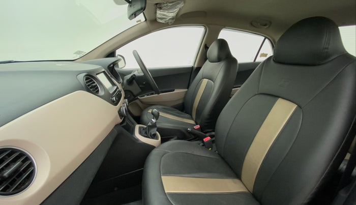 2018 Hyundai Xcent SX 1.2, Petrol, Manual, 38,601 km, Right Side Front Door Cabin