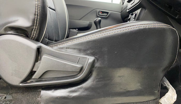 2023 Maruti Alto K10 VXI CNG, CNG, Manual, 26,080 km, Driver Side Adjustment Panel
