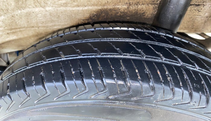 2023 Maruti Alto K10 VXI CNG, CNG, Manual, 26,080 km, Left Rear Tyre Tread