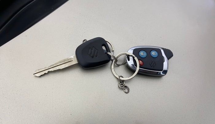 2014 Maruti Wagon R 1.0 LXI CNG, CNG, Manual, 90,831 km, Key Close Up