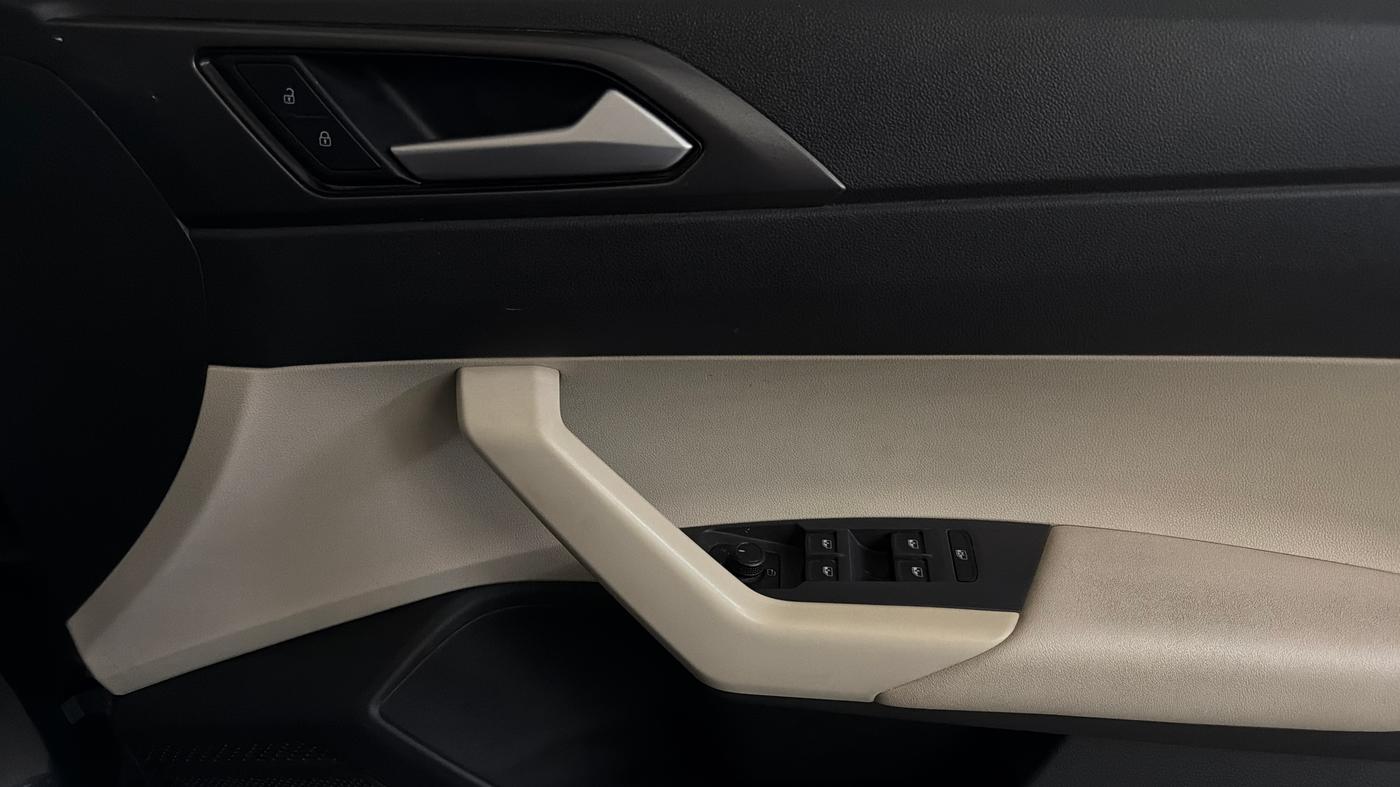 2023 Volkswagen VIRTUS GT PLUS TSI 1.5 EVO DSG, Petrol, Automatic, 75,567 km, Driver Side Door Panels Control