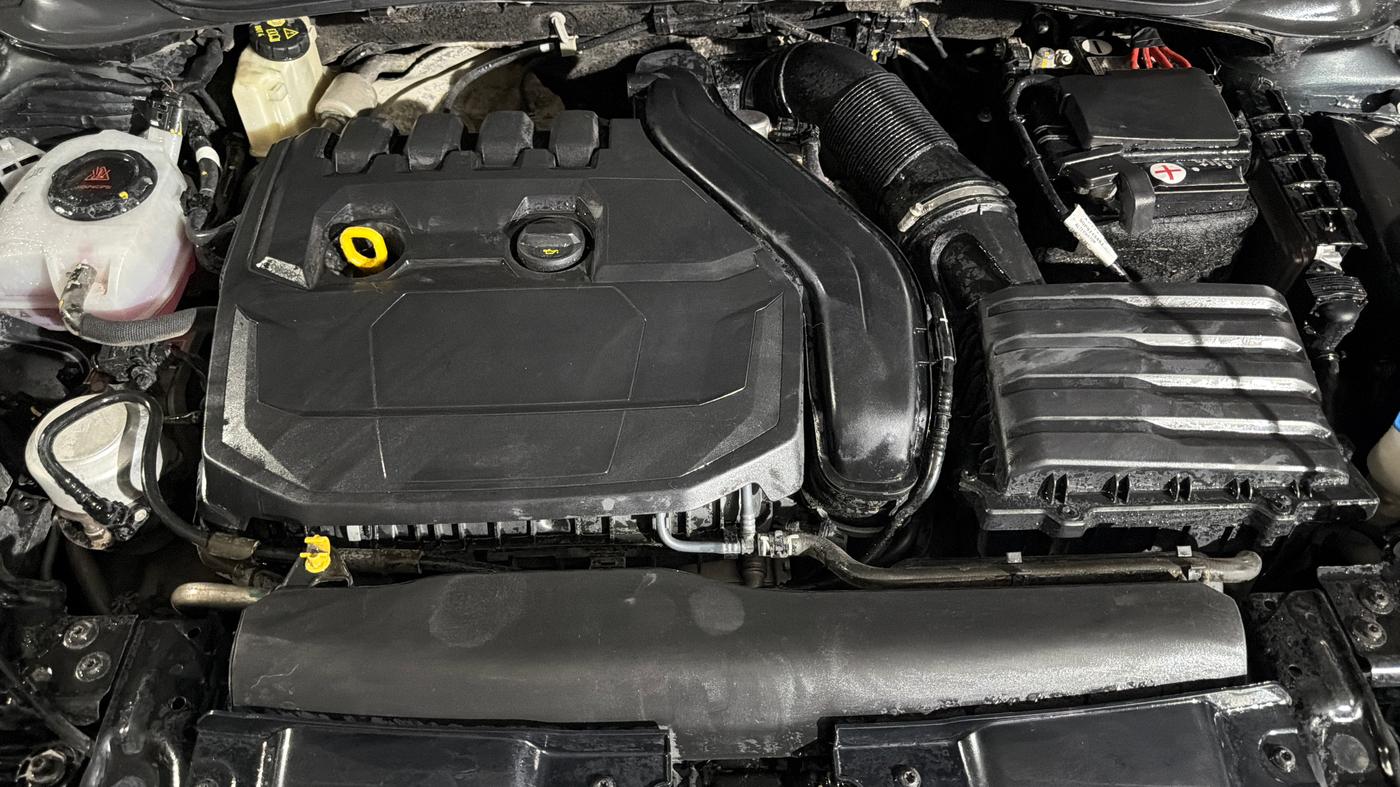 2023 Volkswagen VIRTUS GT PLUS TSI 1.5 EVO DSG, Petrol, Automatic, 75,567 km, Engine View