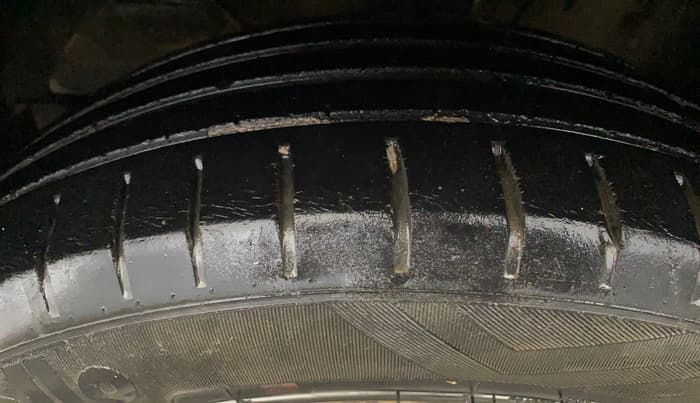 2022 Maruti Baleno ALPHA PETROL 1.2, Petrol, Manual, 71,094 km, Left Front Tyre Tread