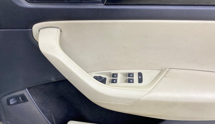 2018 Skoda Kodiaq STYLE 2.0 TDI 4X4 AT, Diesel, Automatic, 98,316 km, Driver Side Door Panels Control