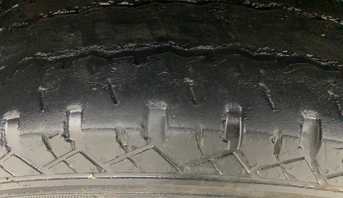 2021 Mahindra Thar LX  P 4WD AT CONVERTIBLE, Petrol, Automatic, 34,806 km, Left Front Tyre Tread