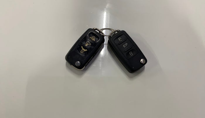 2015 Volkswagen Polo HIGHLINE1.2L, Petrol, Manual, 94,289 km, Key Close Up