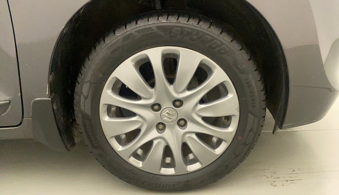 2016 Maruti Baleno ZETA PETROL 1.2, Petrol, Manual, 46,564 km, Right Front Wheel