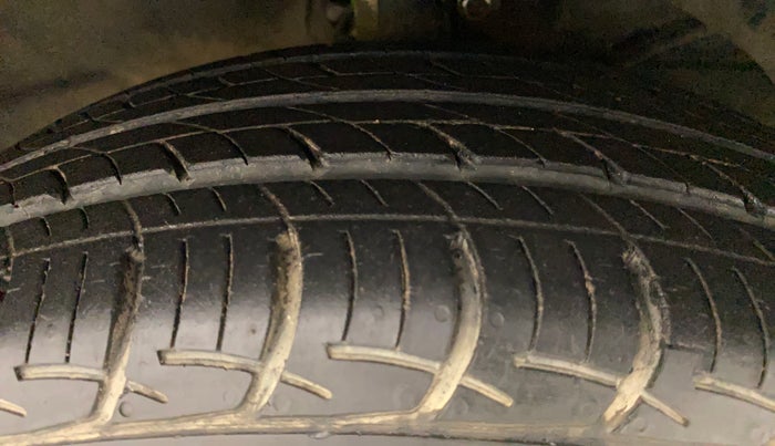 2017 Maruti Baleno DELTA CVT PETROL 1.2, Petrol, Automatic, 8,899 km, Right Front Tyre Tread