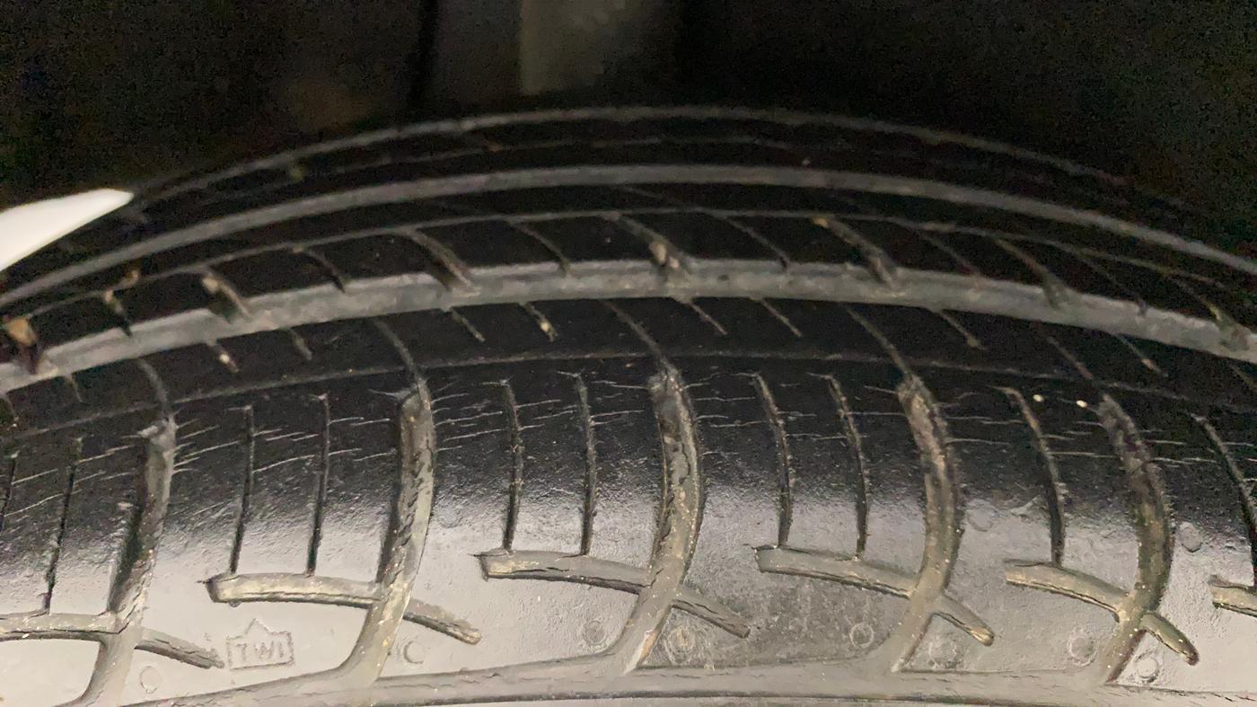 2017 Maruti Baleno DELTA CVT PETROL 1.2, Petrol, Automatic, 8,899 km, Right Rear Tyre Tread