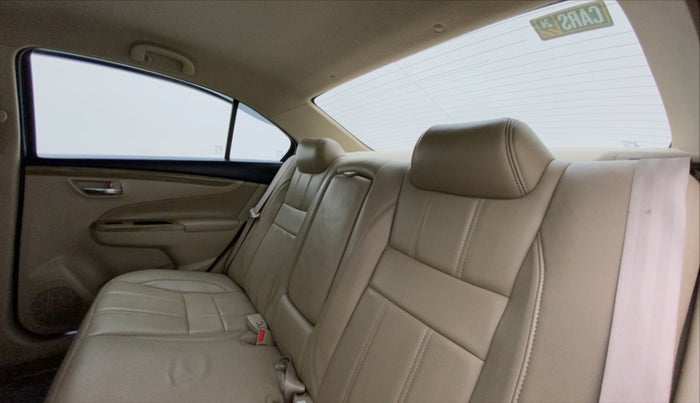 2018 Maruti Ciaz DELTA 1.5 SHVS MT PETROL, Petrol, Manual, 31,002 km, Right Side Rear Door Cabin