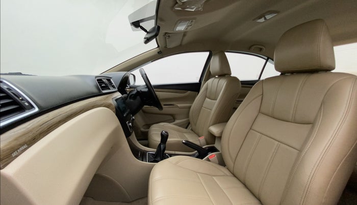 2018 Maruti Ciaz DELTA 1.5 SHVS MT PETROL, Petrol, Manual, 31,002 km, Right Side Front Door Cabin