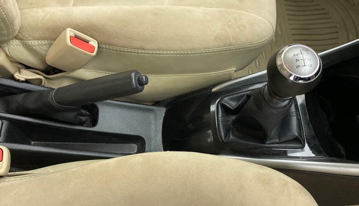 2020 Toyota YARIS G MT, Petrol, Manual, 32,953 km, Gear Lever