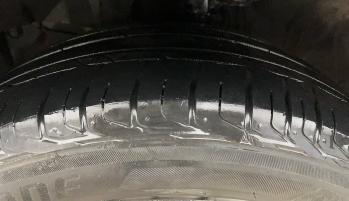 2020 Honda WR-V 1.2L I-VTEC VX MT, Petrol, Manual, 1,11,392 km, Left Front Tyre Tread