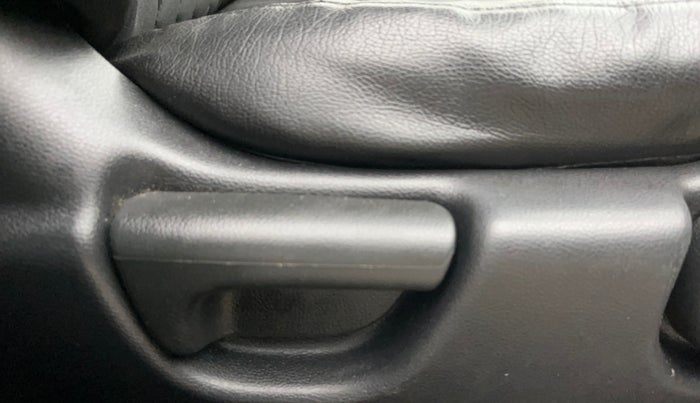 2020 Honda WR-V 1.2L I-VTEC VX MT, Petrol, Manual, 1,11,392 km, Driver Side Adjustment Panel