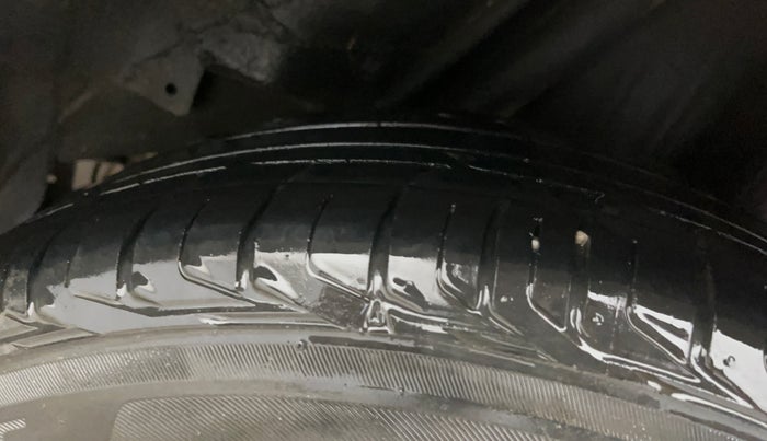 2020 Honda WR-V 1.2L I-VTEC VX MT, Petrol, Manual, 1,11,392 km, Left Rear Tyre Tread