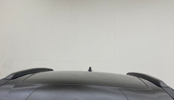 2022 Mahindra XUV700 AX 5 P MT 7 STR, Petrol, Manual, 38,236 km, Moonroof/ Sunroof