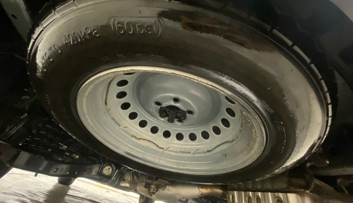 2022 Mahindra XUV700 AX 5 P MT 7 STR, Petrol, Manual, 38,236 km, Spare Tyre