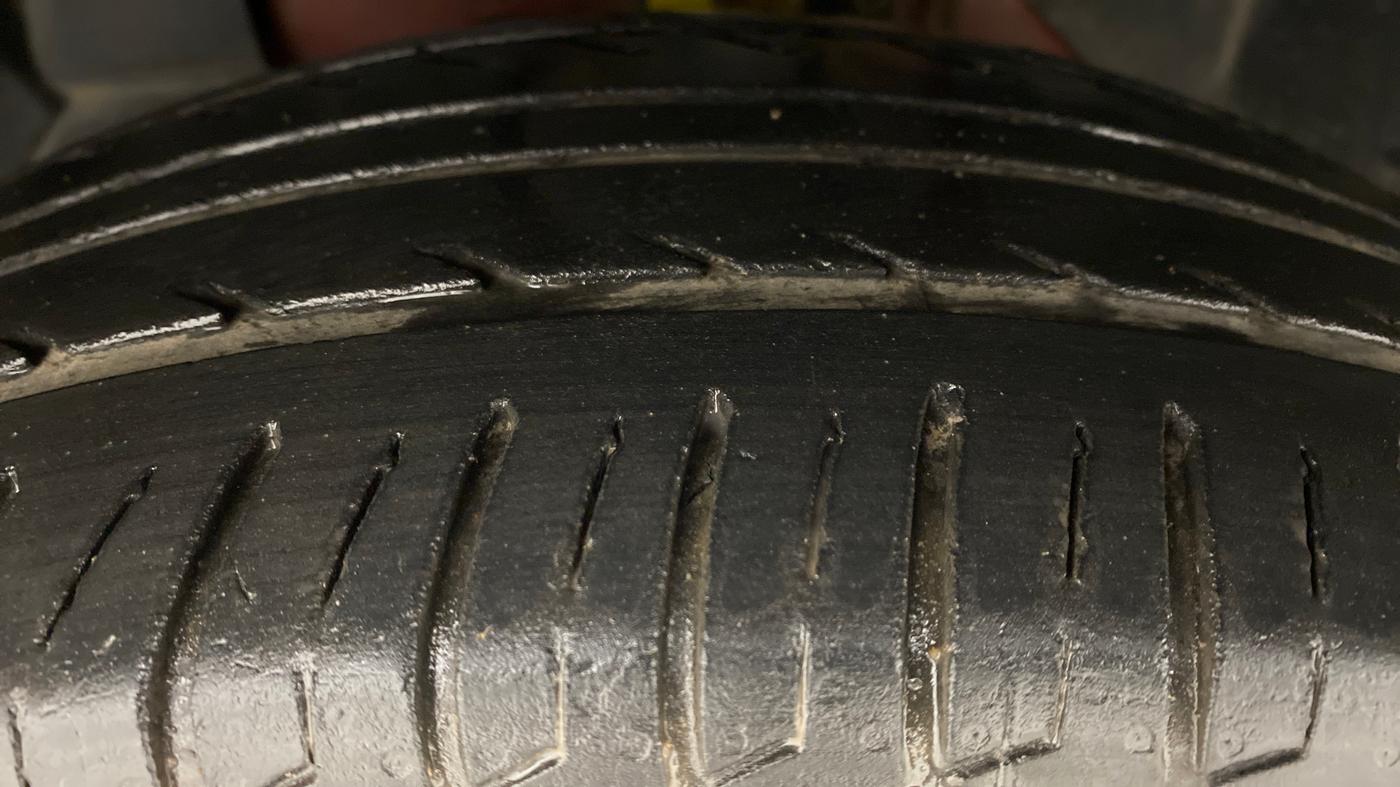 2019 Ford Ecosport TITANIUM 1.5L DIESEL, Diesel, Manual, 40,849 km, Left Front Tyre Tread
