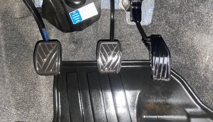 2019 Maruti Swift ZXI, Petrol, Manual, 67,129 km, Pedals