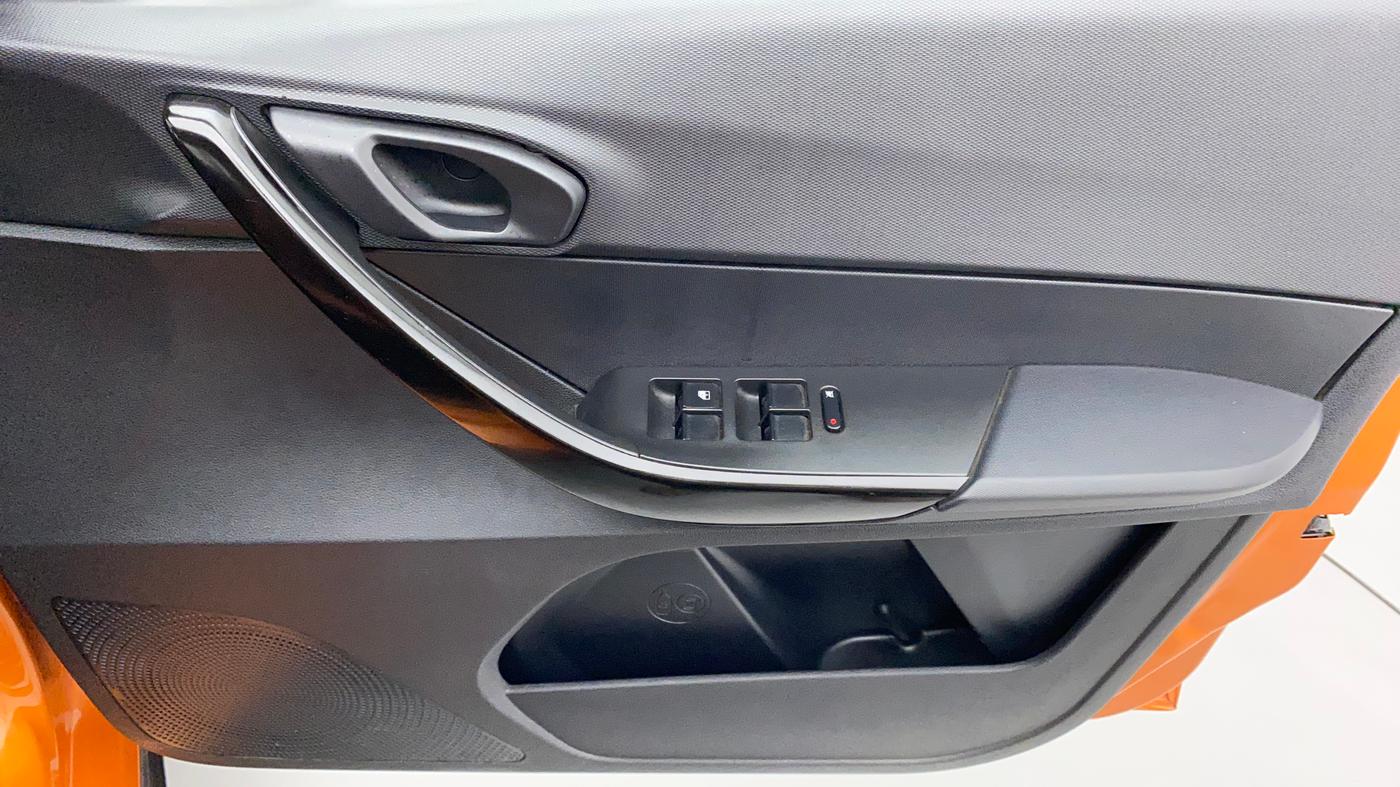 2019 Tata TIAGO NRG PETROL, Petrol, Manual, 32,616 km, Driver Side Door Panels Control