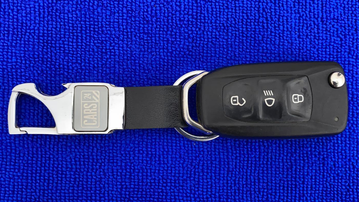 2019 Tata TIAGO NRG PETROL, Petrol, Manual, 32,616 km, Key Close Up