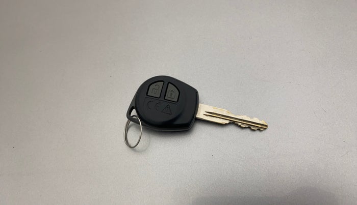 2019 Maruti Baleno DELTA PETROL 1.2, Petrol, Manual, 95,665 km, Key Close Up