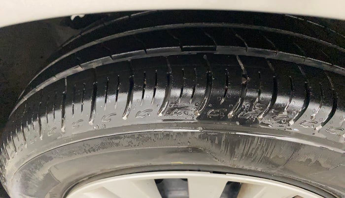 2019 Maruti Baleno DELTA PETROL 1.2, Petrol, Manual, 95,665 km, Left Front Tyre Tread