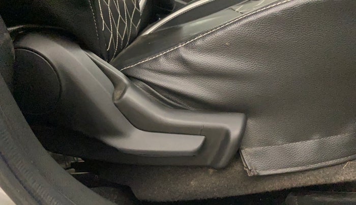 2019 Maruti Baleno DELTA PETROL 1.2, Petrol, Manual, 95,665 km, Driver Side Adjustment Panel