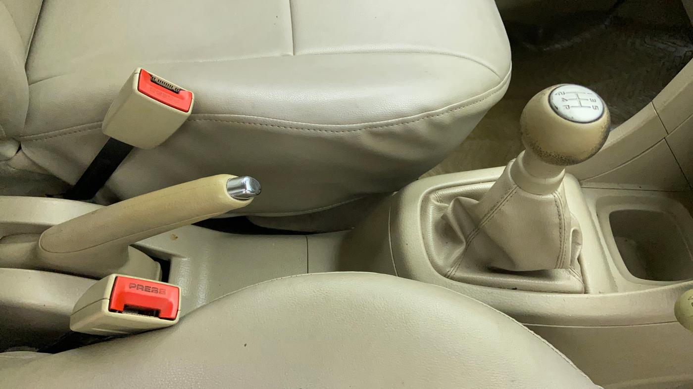 2012 Maruti Ertiga VXI, Petrol, Manual, 59,846 km, Gear Lever